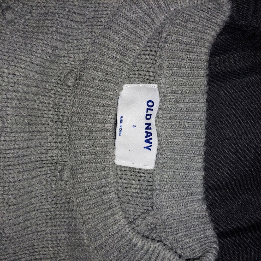 Women's sweater